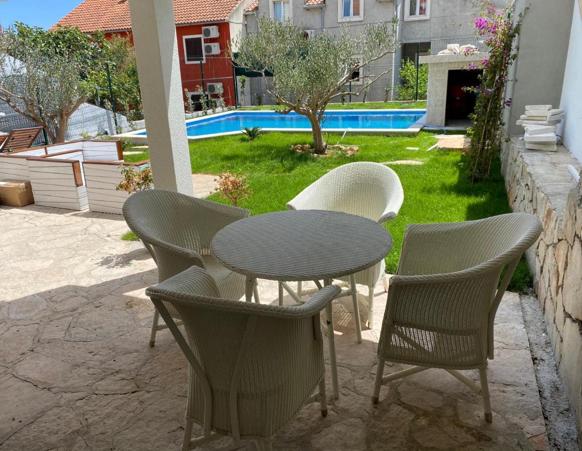 Villa Mediterra Garden & Pool Bol Extérieur photo